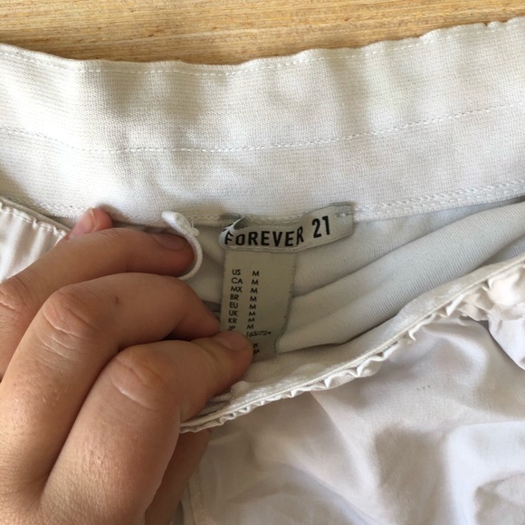 Athletic shorts - Picture 2 of 2